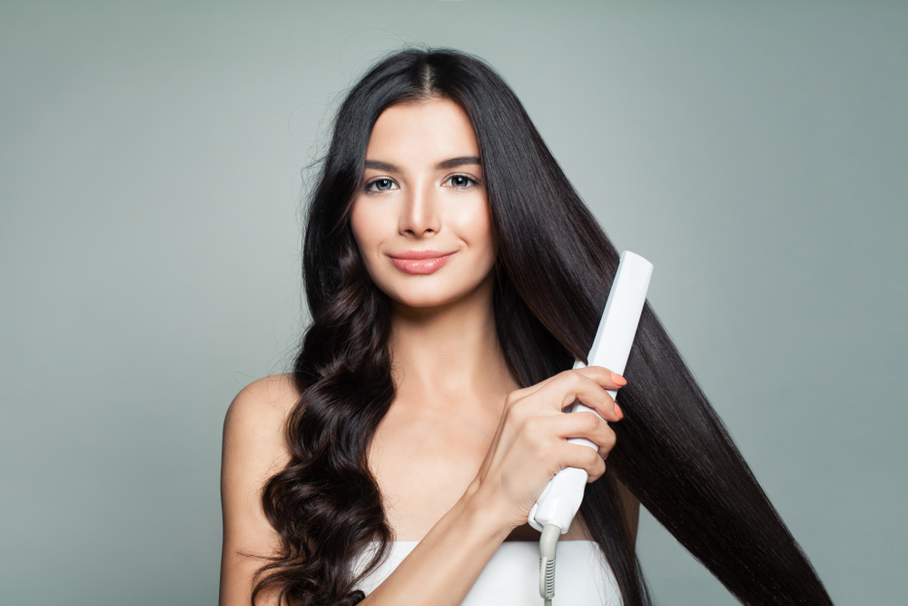 How to Straighten Hair: 11 Flat Iron Tips for Perfectly Straight Hair |  Teen Vogue