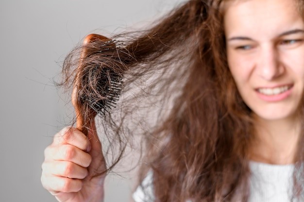 Common Hair Concerns (e.g., Hair Loss, Dandruff, Frizz)
